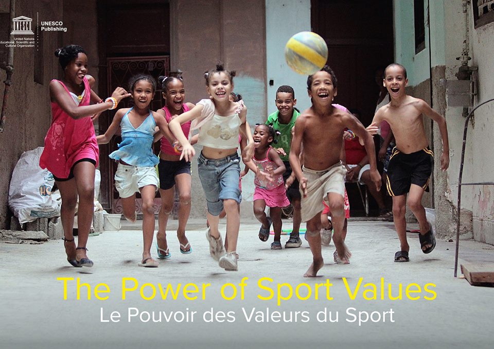 “O desporto traz-nos valores positivos e torna possível promover uma cultura de diálogo através das fronteiras”